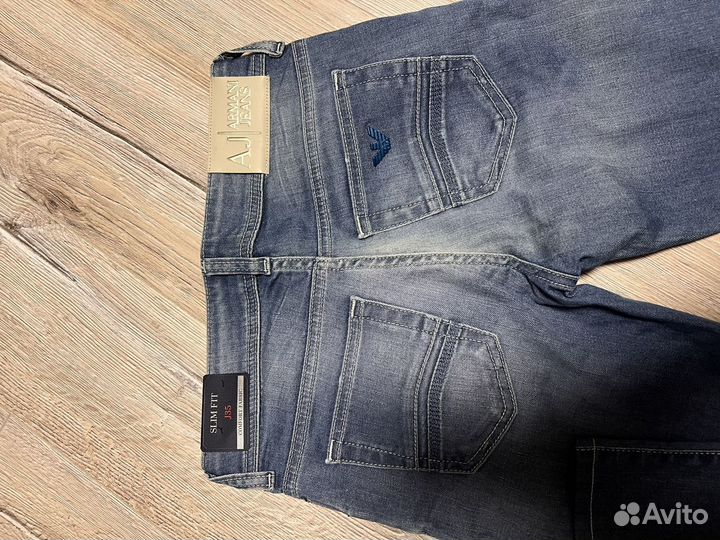 Джинсы Armani jeans 25 размер