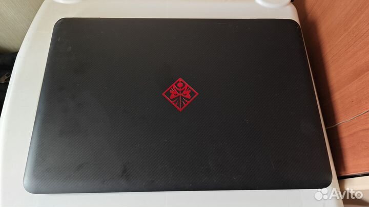 Игровой ноутбук HP Omen 15-ax006ur
