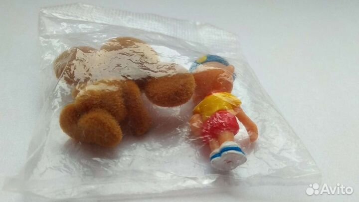 Мальчик и Чебурашка (Ландрин)