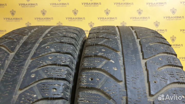 Bridgestone Ice Cruiser 7000 205/70 R15 96T