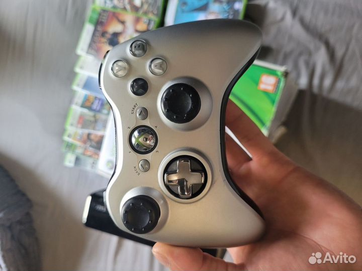 Xbox 360 250 gb 2011 год прошиваемая