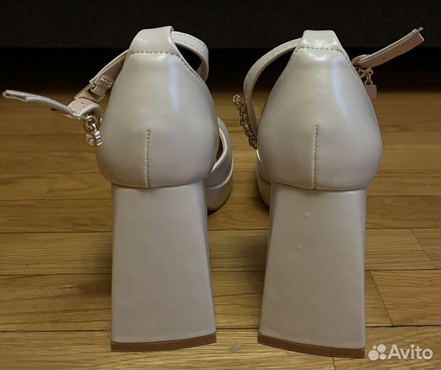 Туфли женские