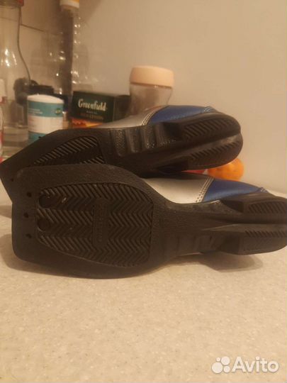 Лыжные ботинки классические