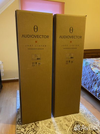 Акустика Audiovector QR 5 Black Piano