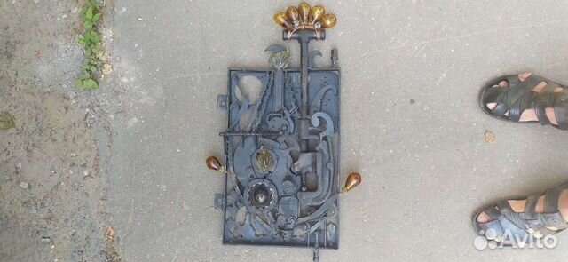 Панно из металла, украшение стеклянными элементами