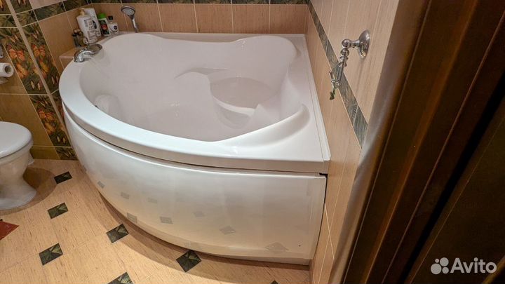 Ванна акриловая