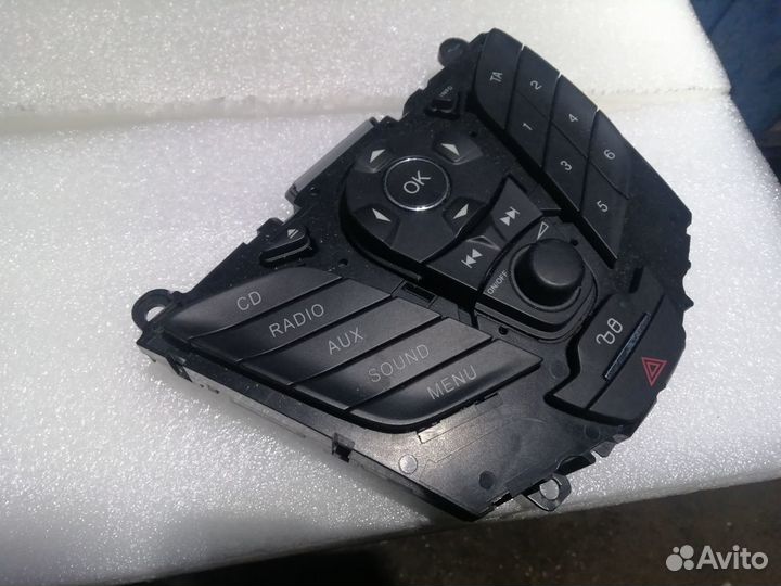 Панель управления магнитолой Ford Focus 3 C-Max