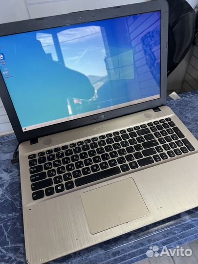 Ноутбук asus D541s