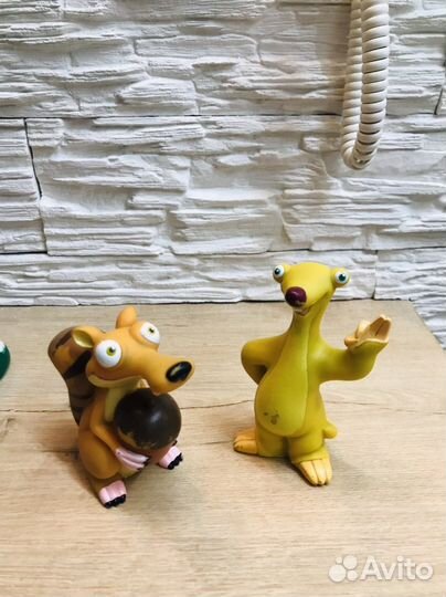 Резиновые игрушки пищалки