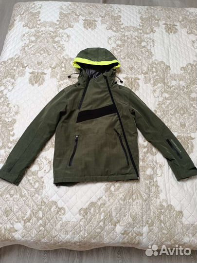 Осенняя куртка для мальчика 158