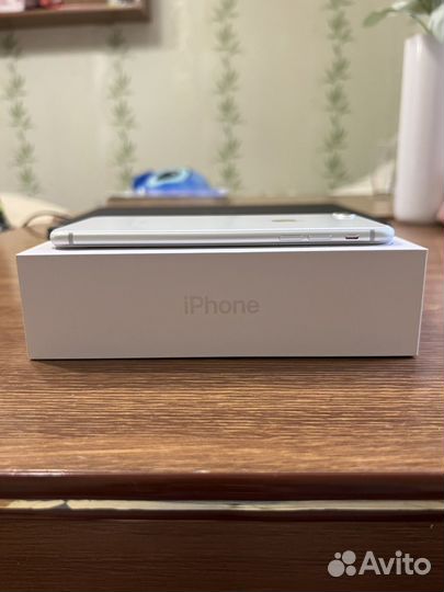 Телефон iPhone 8 plus