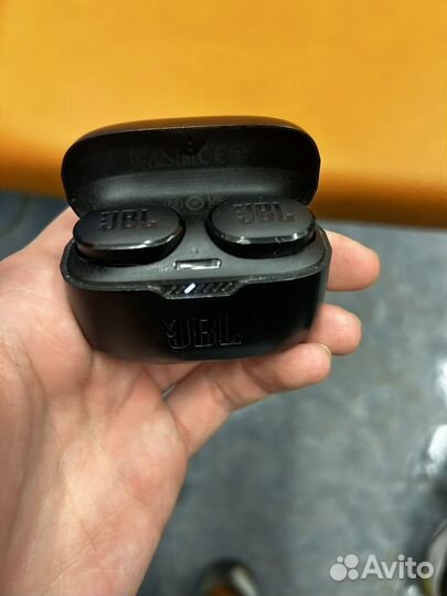 Наушники jbl tune130NC