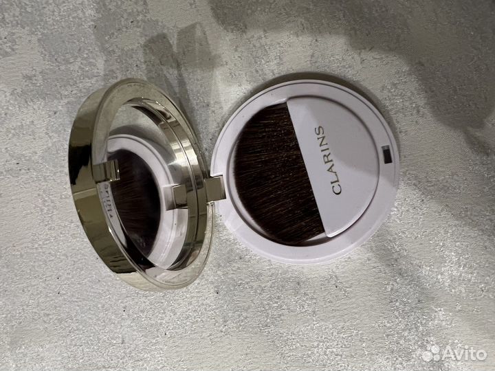 Clarins румяна