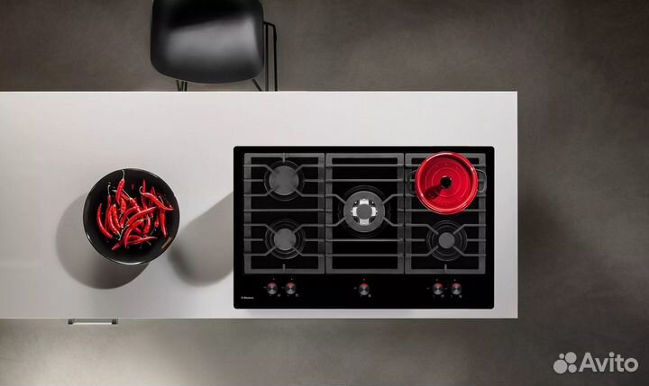 Встраиваемая газовая панель Hansa bhks83138