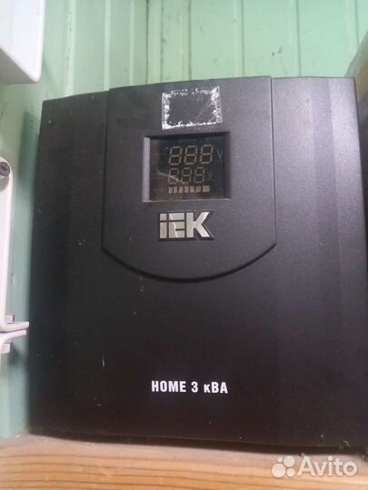 Стабилизатор напряжения IEK 3квт Новый