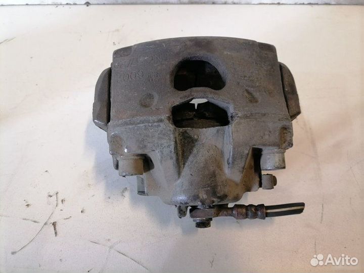 Суппорт передний Saab 9-3. B2007L