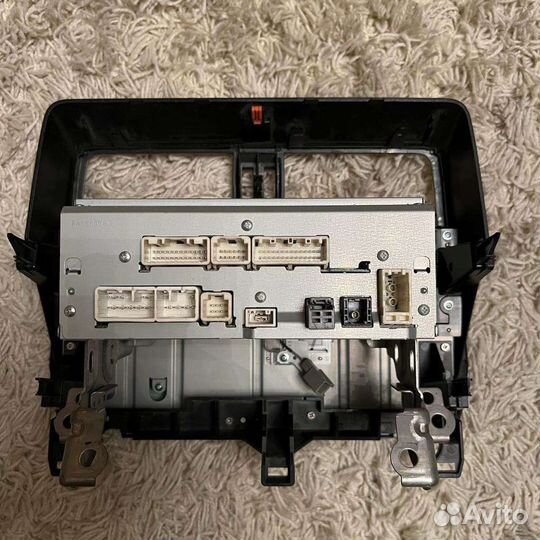 Автомагнитола Тойота Ланд Крузер Прадо 150