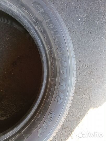 Yokohama Geolandar SUV G055 215/60 R17