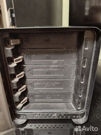 Сетевой накопитель Drobo 5N