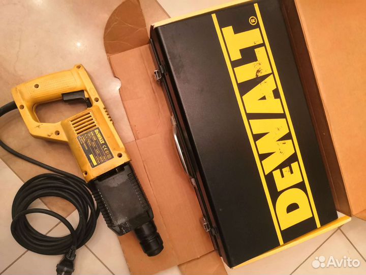 Перфоратор DeWalt