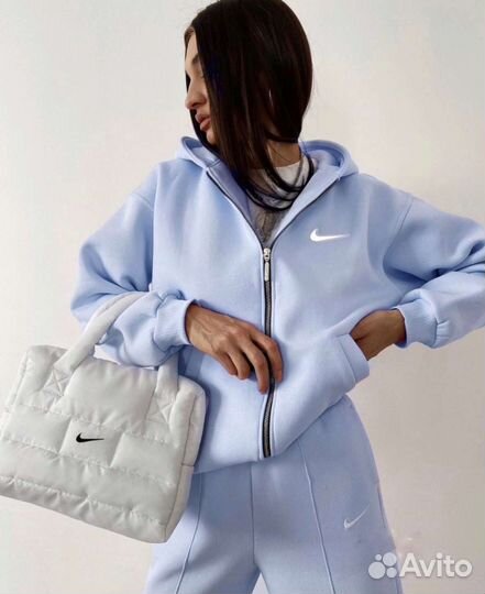 Спортивный костюм женский