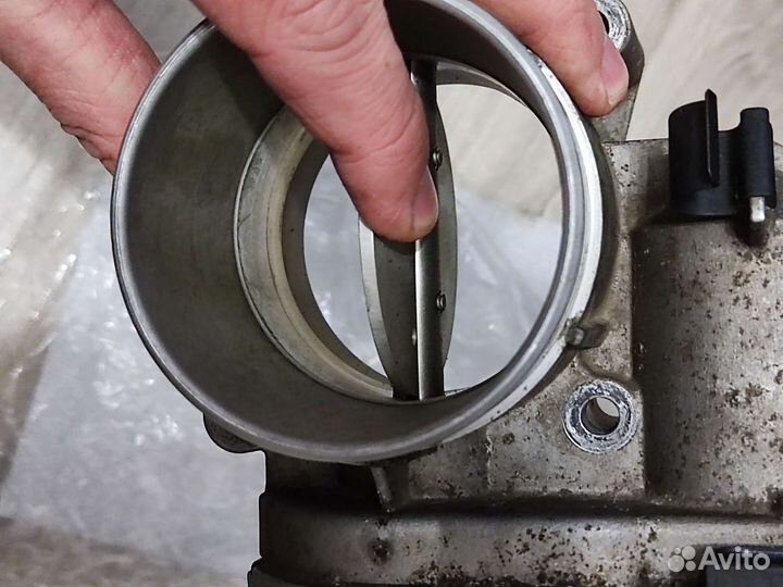 Дроссельная заслонка бу