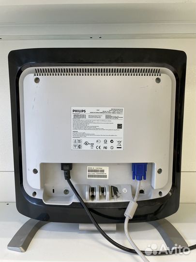 Монитор Philips 17
