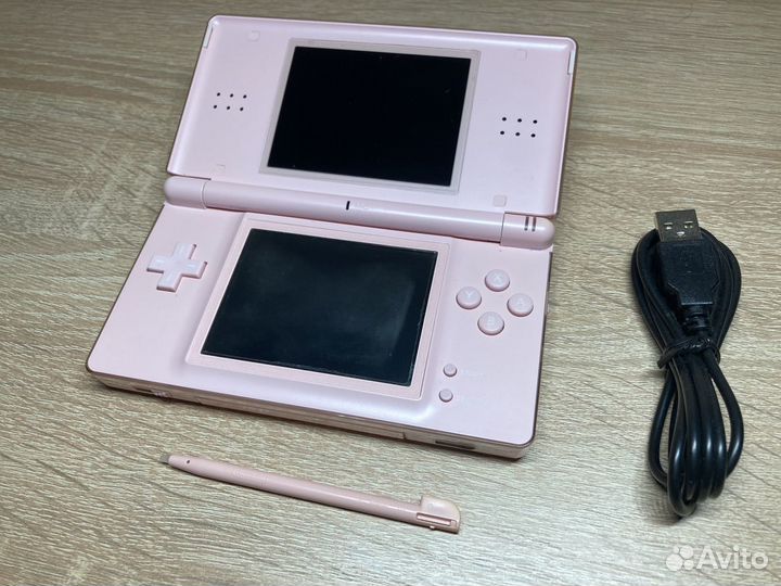 Nintendo DS lite