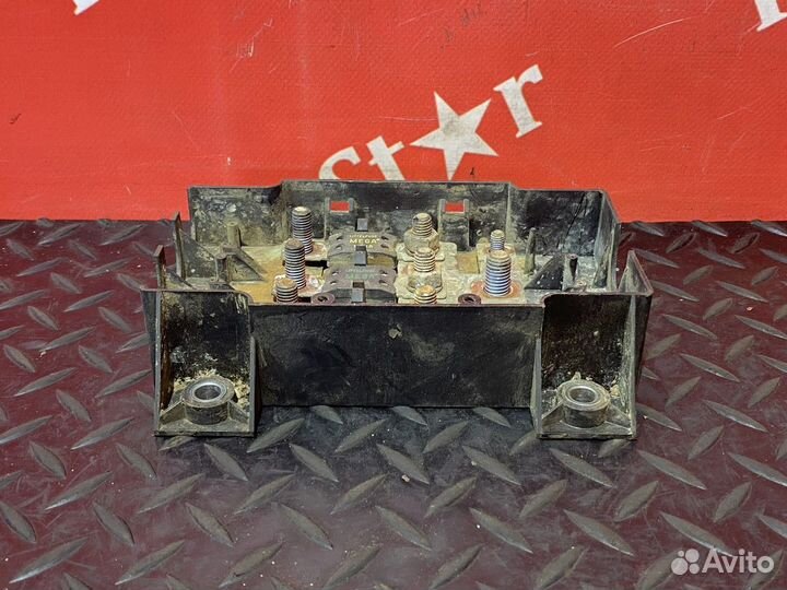 Блок силовых предохранителей Daf XF105