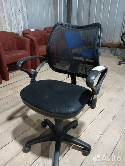 Компьютерное кресло бу. Доставка бесплатно