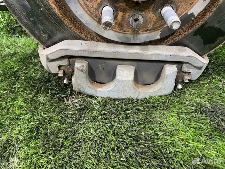 Ступица передняя правая Lincoln Mks LE duratec37