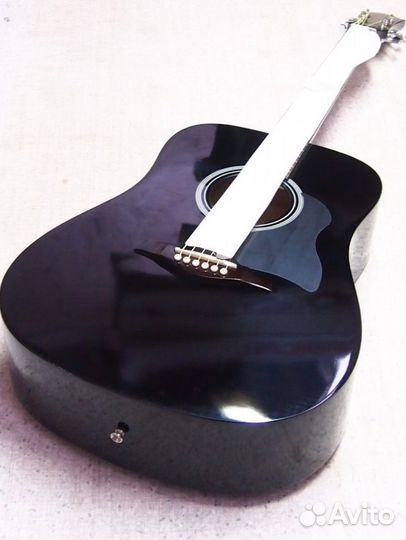 Гитара акустическая