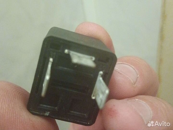 Реле поворотов ваз 2110