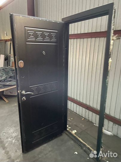 Дверь входная бу