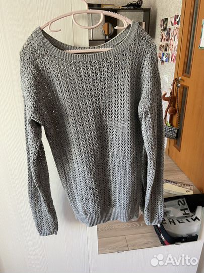 Свитер