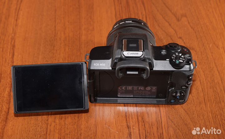 Саnоn EOS М50 с двумя объективами Canon EF-M и ада