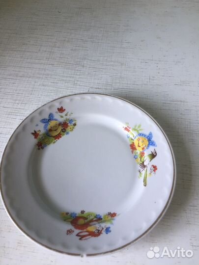 Тарелки, бокалы и чайные пары