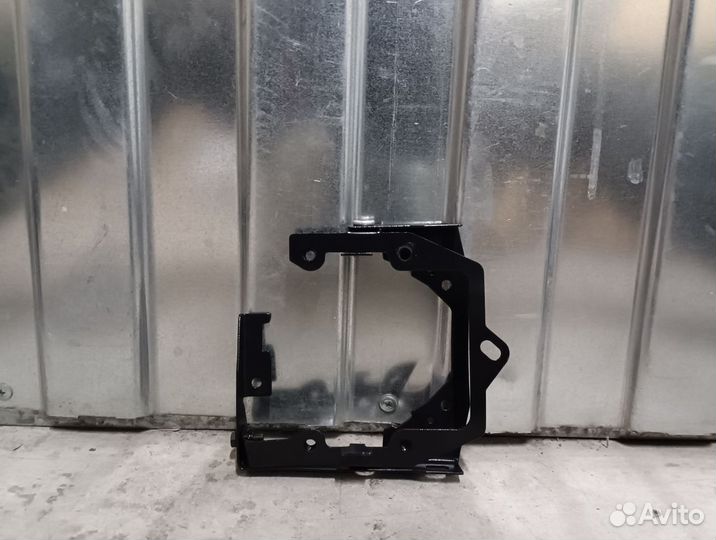 Кронштейн птф Mitsubishi Outlander XL