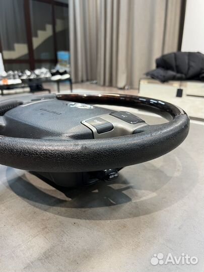 Руль на toyota land cruiser 200