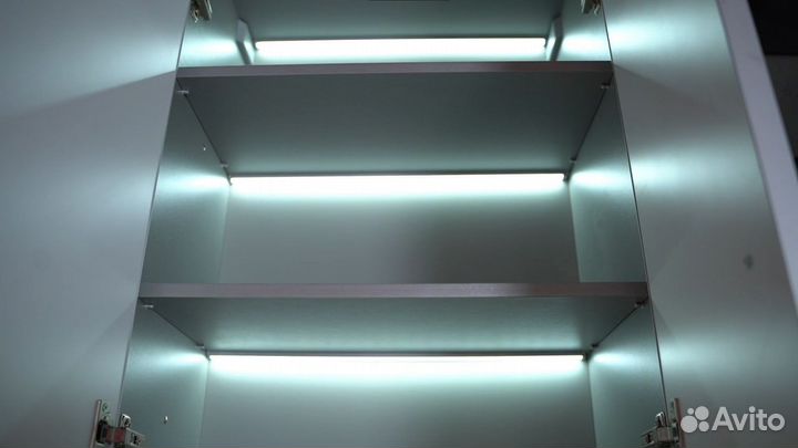 Подсветка дома и кухни в нескольких цветах