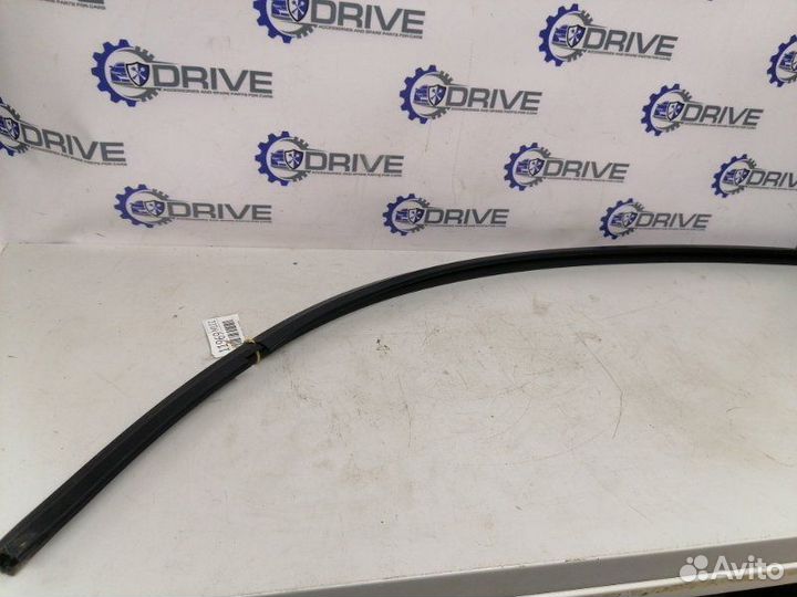 Уплотнитель двери задний левый Chevrolet Lacetti