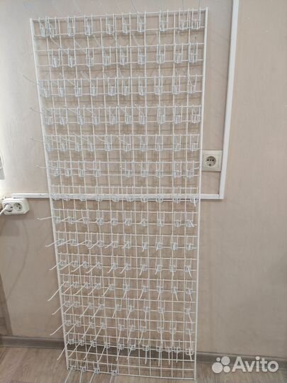 Решетка с крючками