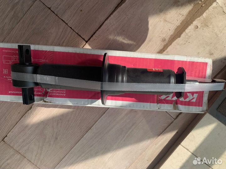 Амортизатор передний chevrole Tahoe III 2006-2014