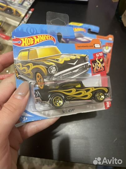 Hot wheels машинки