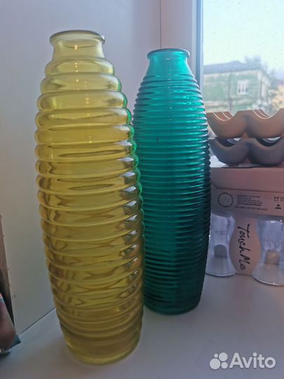 Вазы из цветного стекла