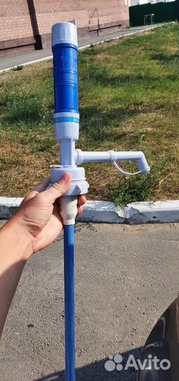 Электрическая помпа для бутилированной воды,кран