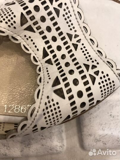 Босоножки/сандалии Vitacci 36 размер нат.кожа