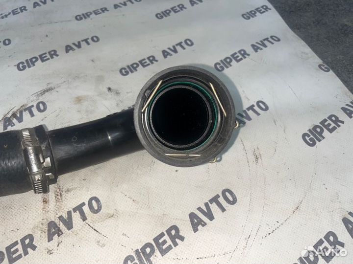 Патрубок интеркулера Land Rover Discovery Sport