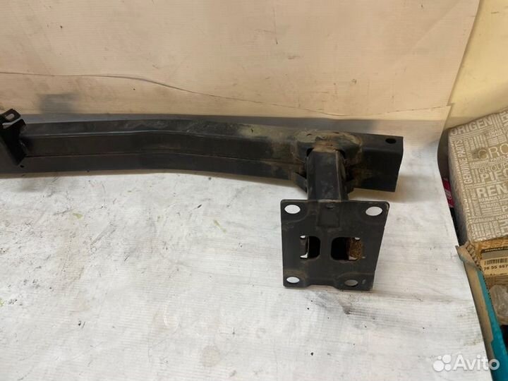 Усилитель бампера передний Nissan X-Trail NT31