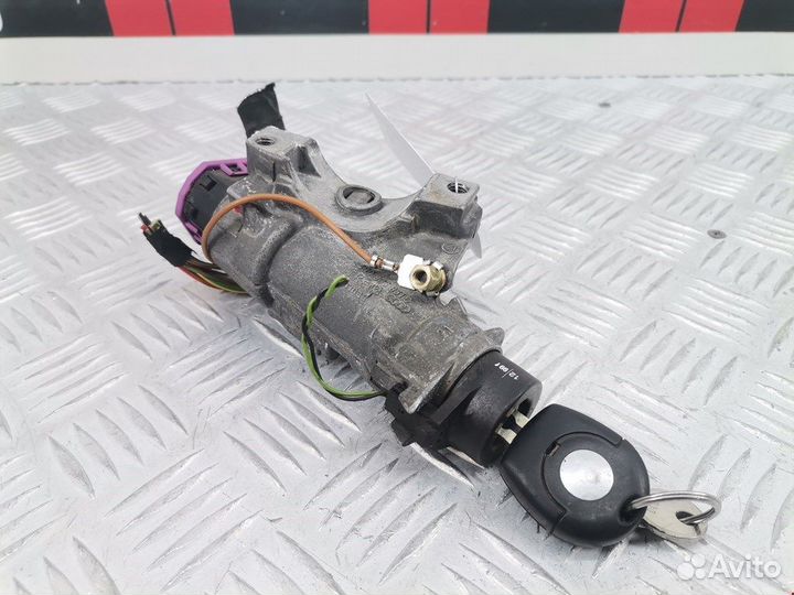 Замок зажигания для Skoda Octavia 1U 4B0905851B